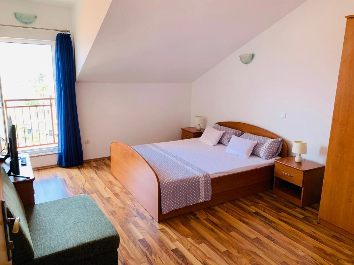 Apartman Senka Podgora Exterior photo