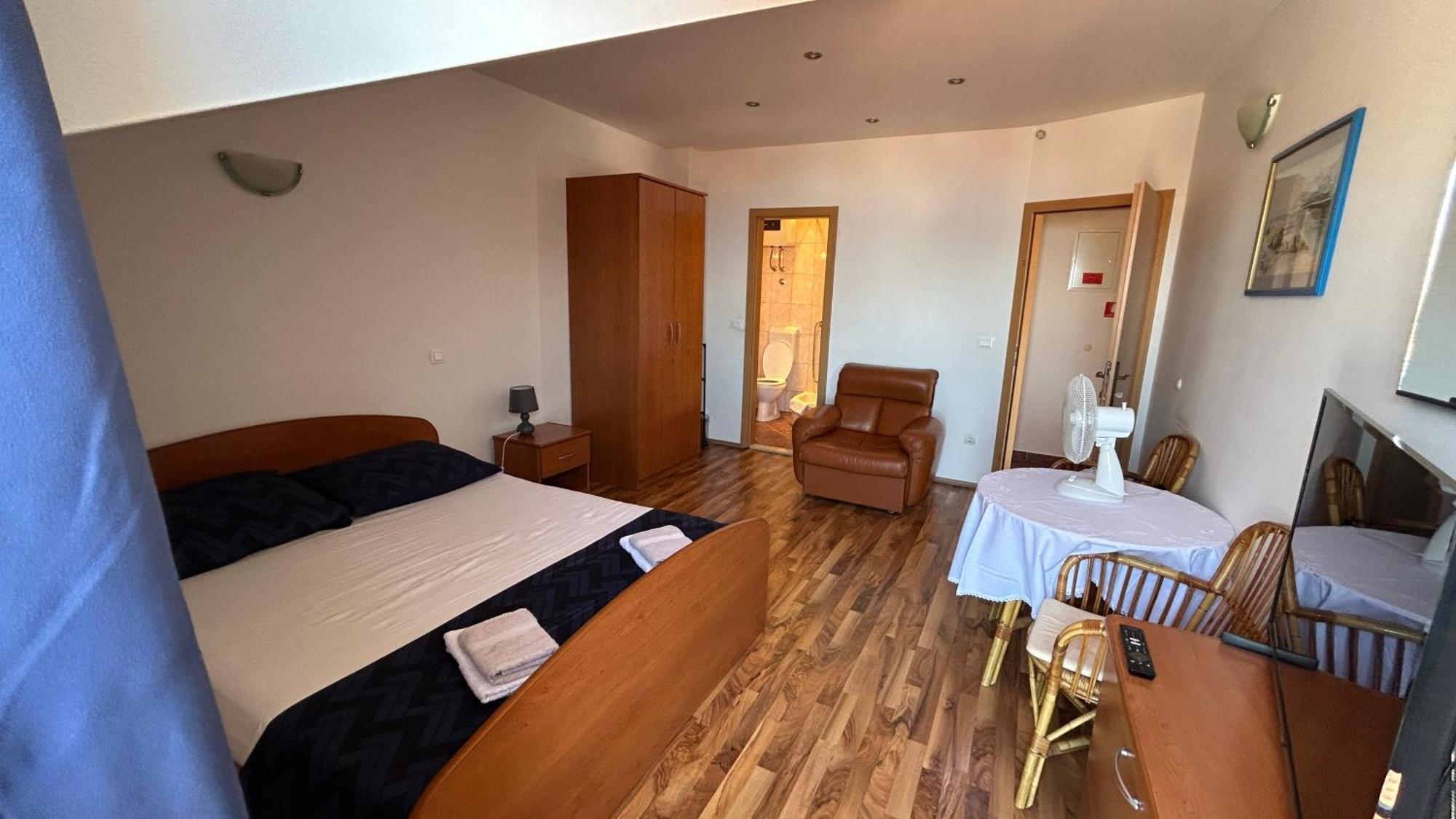 Apartman Senka Podgora Exterior photo